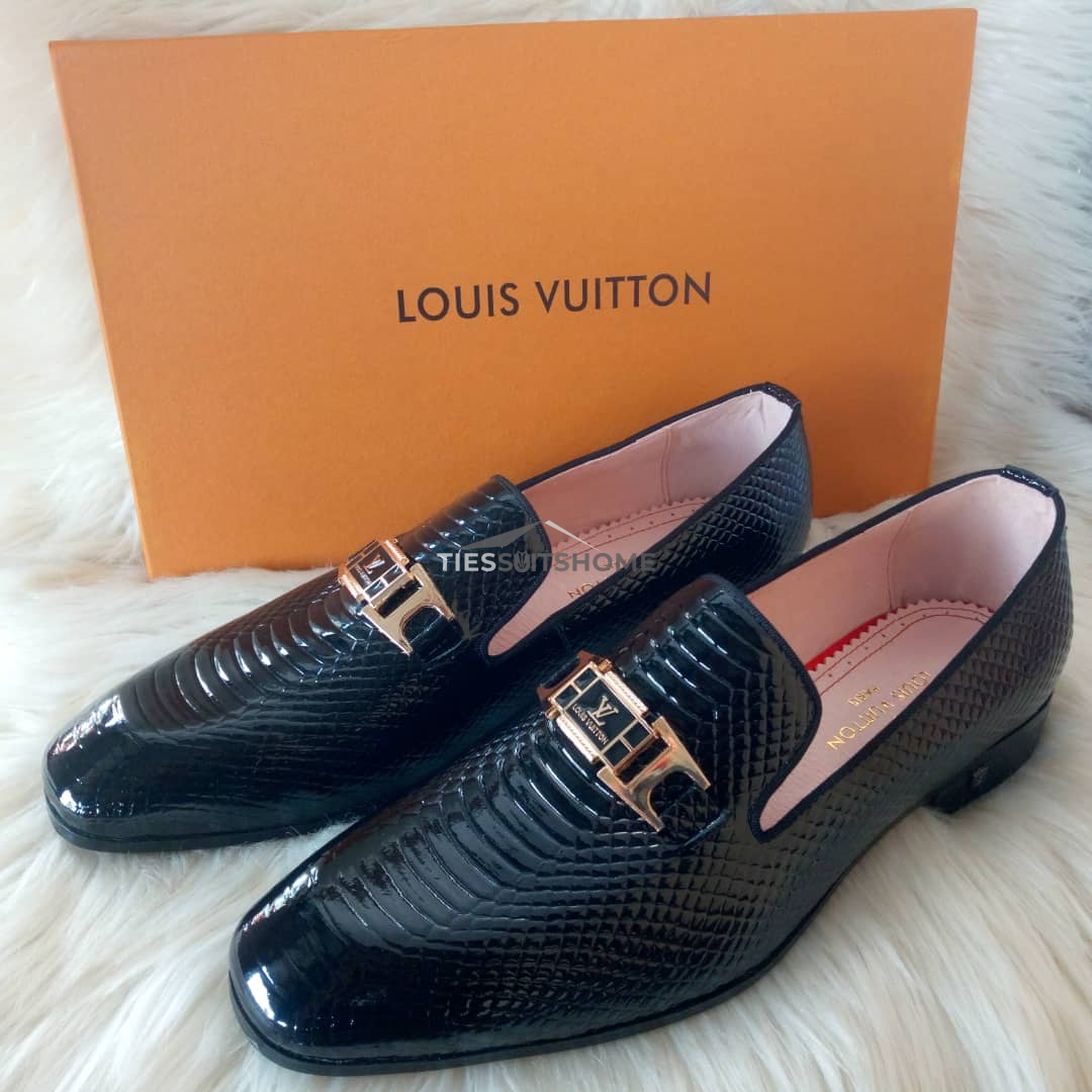 Louis Vuitton Black Casual Shoes for Men for sale